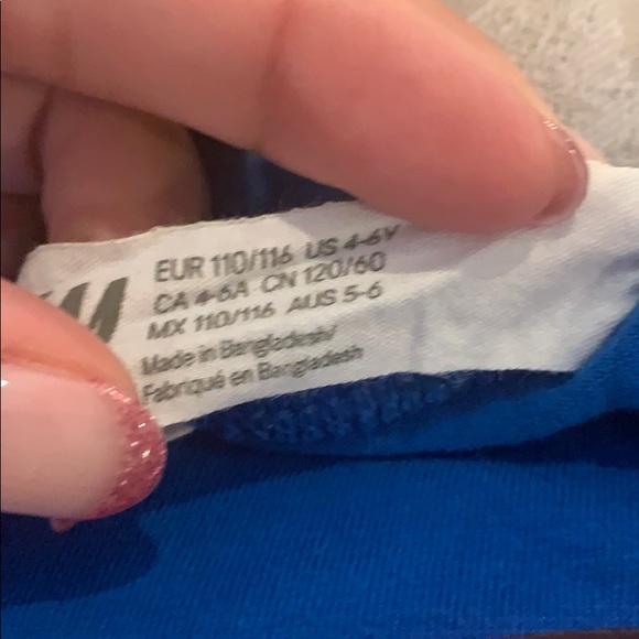 👦 H&M Superman shirt - Picture 3 of 5